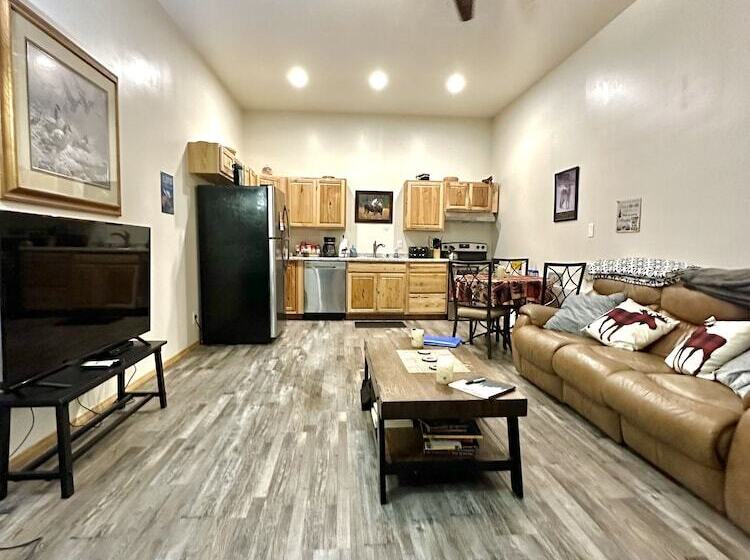 호텔 Moose Tracks B & B