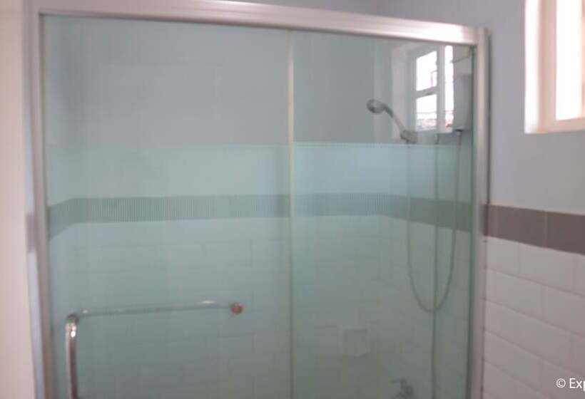 فندق Oceana Lodge