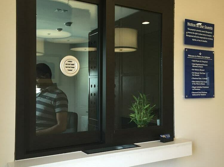 فندق Palace Inn Gulfgate