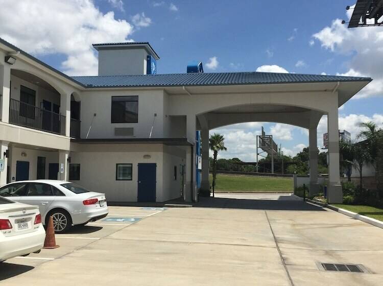 فندق Palace Inn Gulfgate