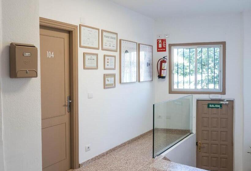 호텔 Pension Alcala