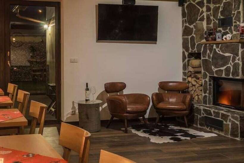 فندق Penzión Darinka