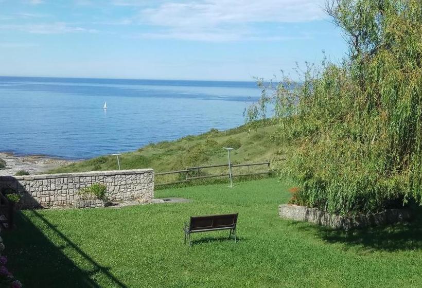 هتل Posada Punta Liñera