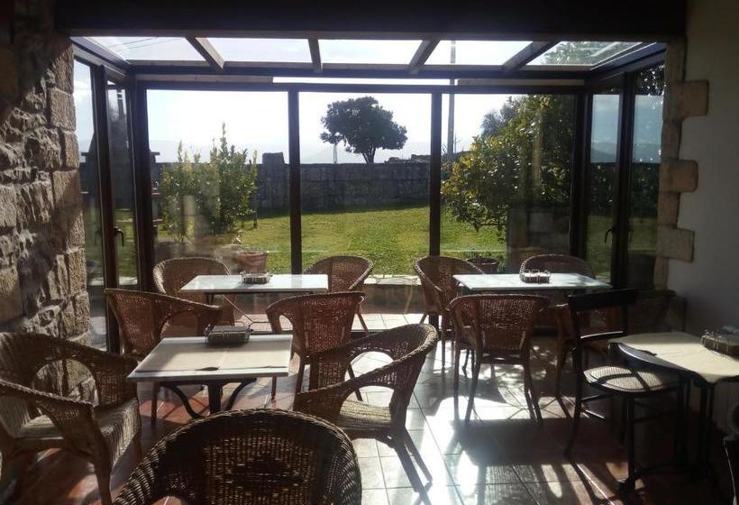 هتل Posada Punta Liñera