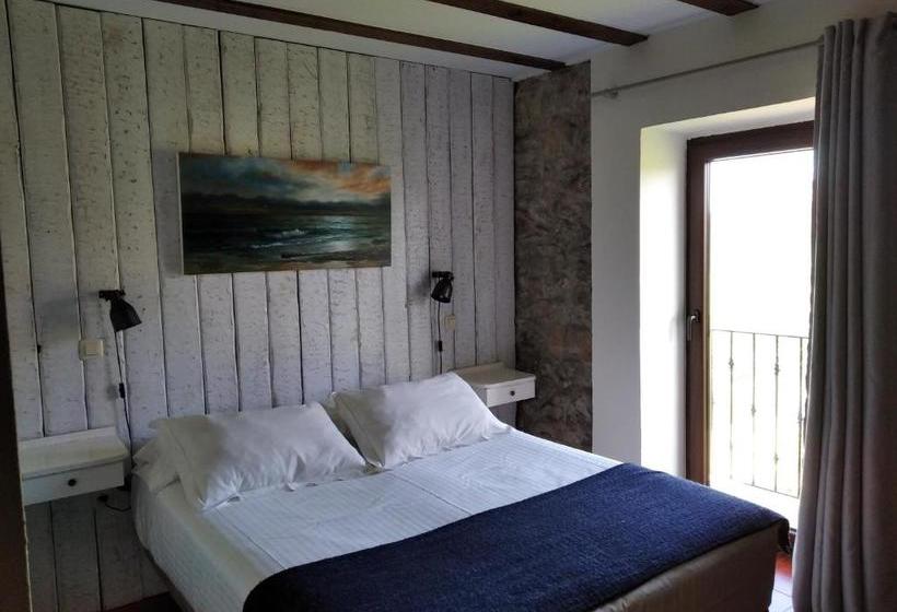 هتل Posada Punta Liñera