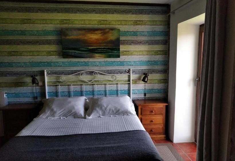 هتل Posada Punta Liñera