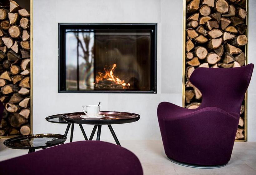 Relais De Chambord, A Small Luxury Hotels Of The World