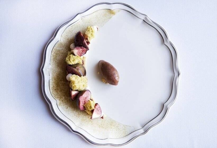 Relais De Chambord, A Small Luxury Hotels Of The World