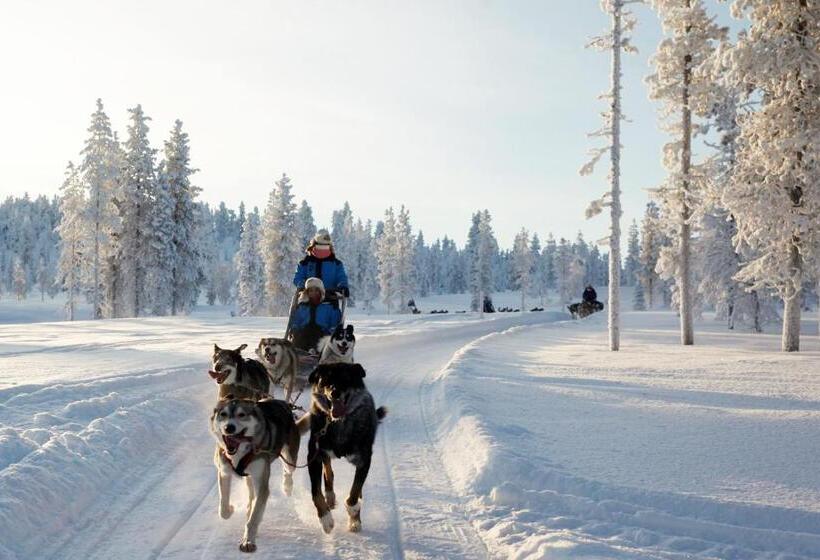 فندق Saariselkä Inn Majatalo Panimo