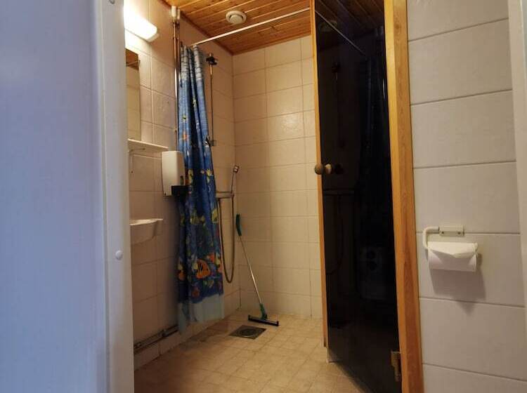 فندق Saariselkä Inn Majatalo Panimo