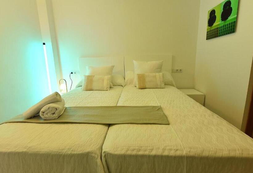 Отель Sal Mar Suites