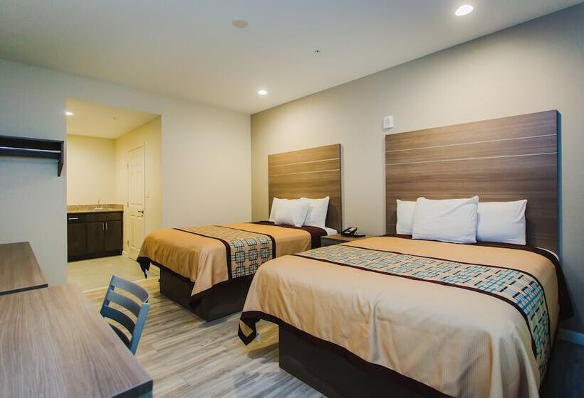 Отель Scottish Inn & Suites Atascocita