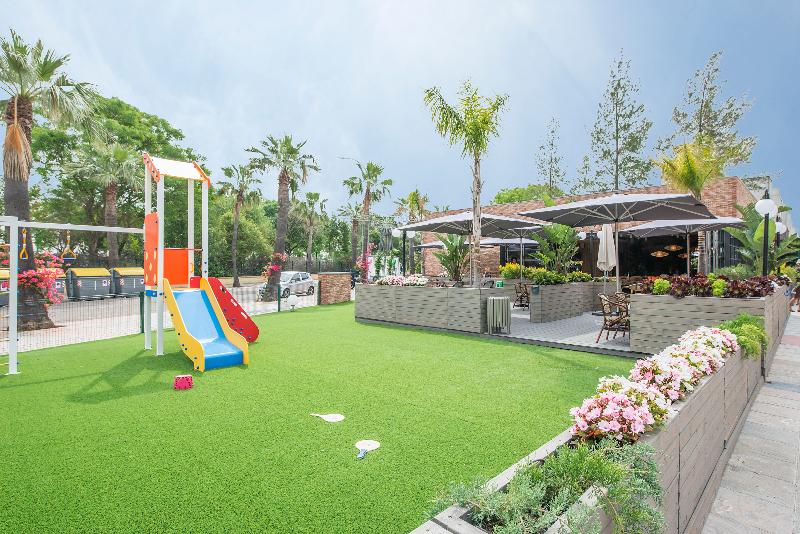 هتل Sevilla Green Suites