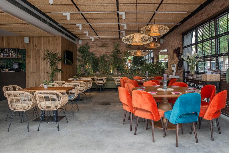 هتل Sevilla Green Suites