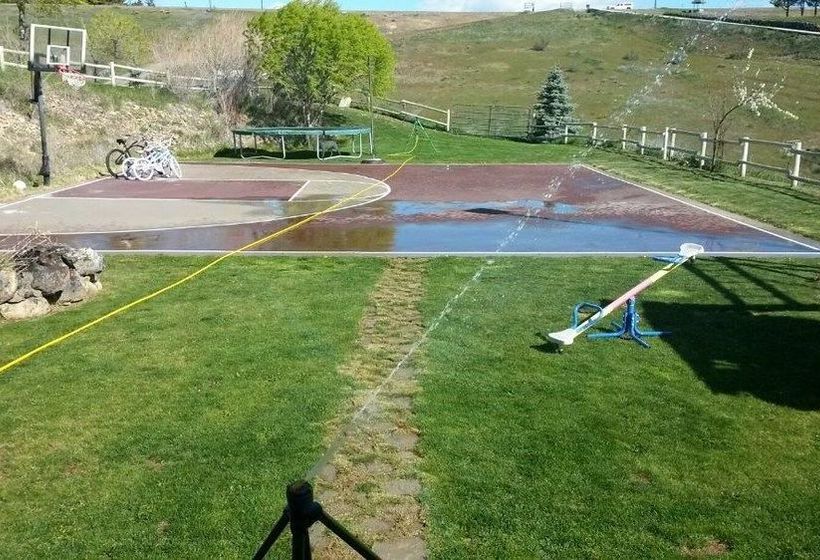 Отель Shangrila Bnb