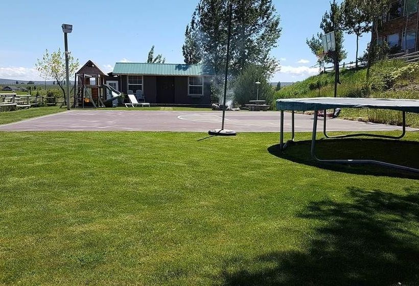 Отель Shangrila Bnb