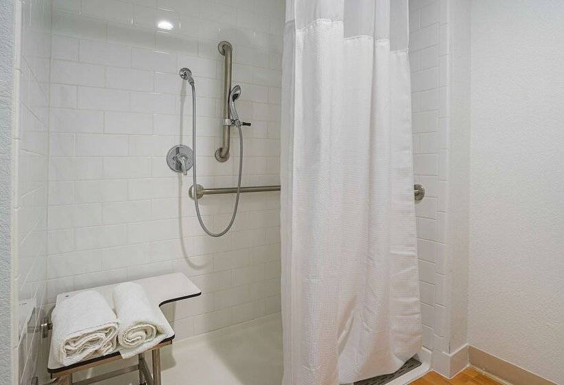 فندق Studio 6buda, Tx