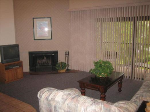 Отель Sweetwater At Lake Conroe