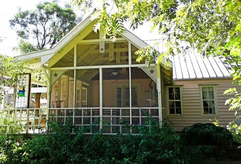 酒店 The Baines House Inn