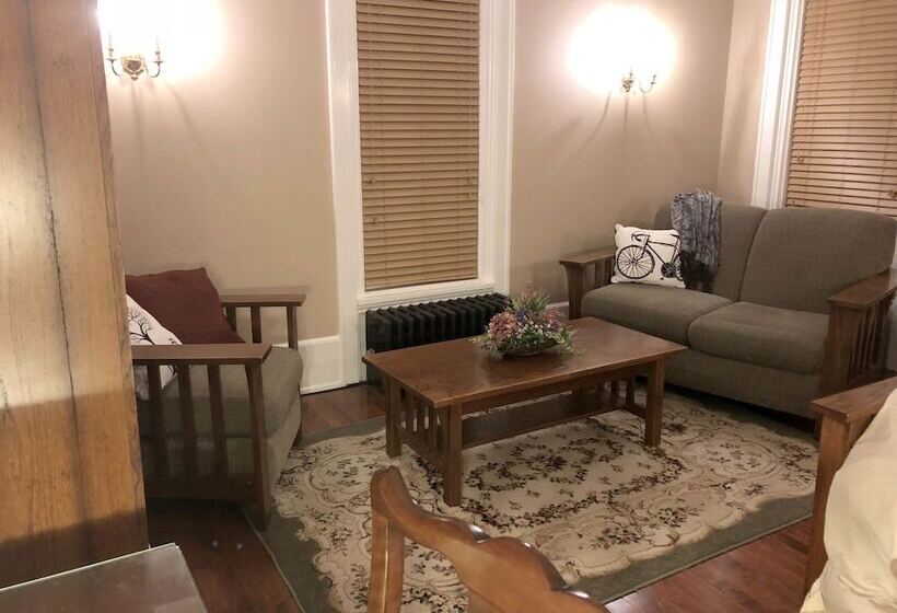 فندق The Parsonage Inn B&b