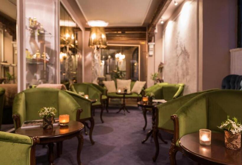 Отель The Town House  Adults Only