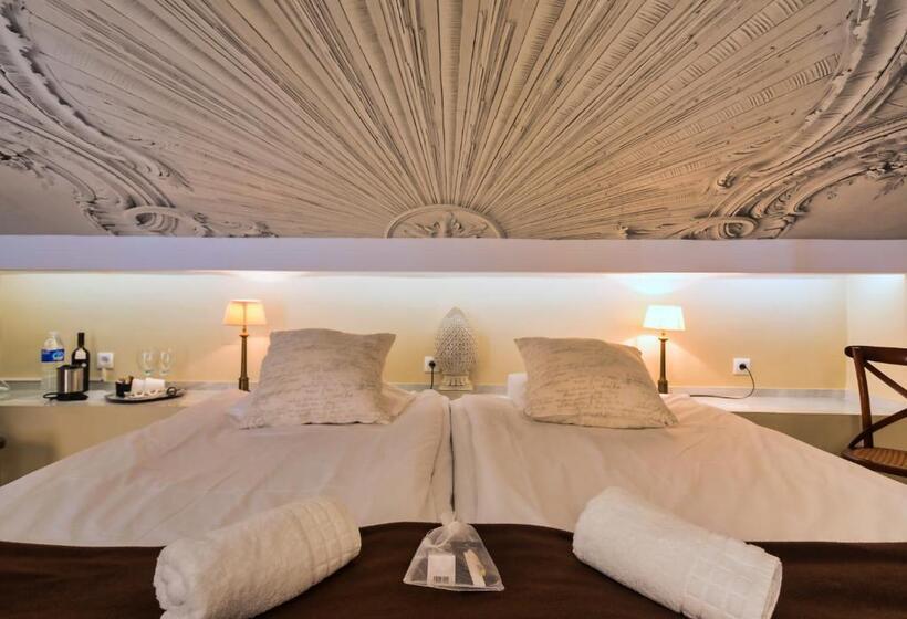 Отель The Town House  Adults Only