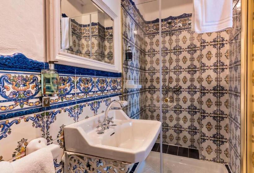 Отель The Town House  Adults Only