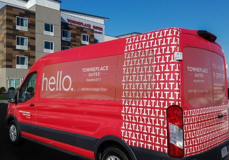 هتل Towneplace Suites By Marriott Milwaukee Oak Creek