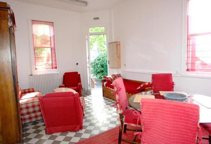 هتل La Villa Ariane