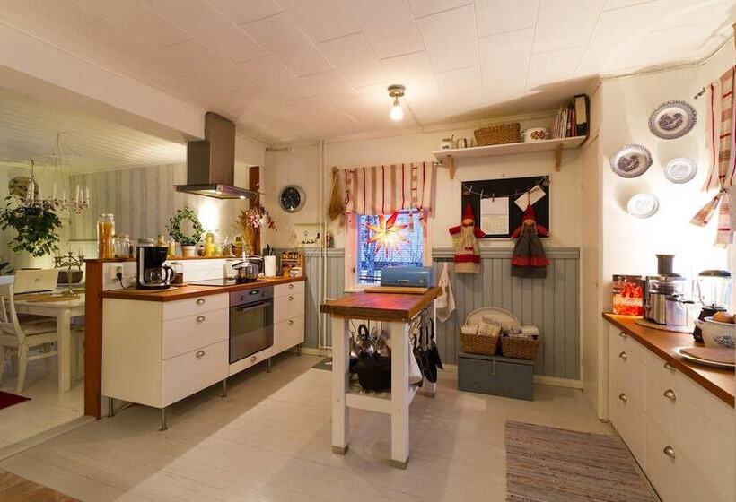 ホテル Villa Virpi