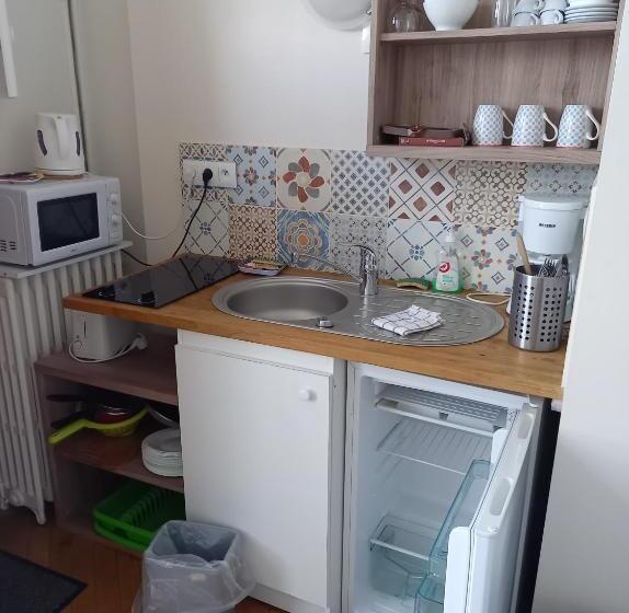 בית מלון כפרי Voiles Et Terrasses By Corinne Résidence Face Au Port