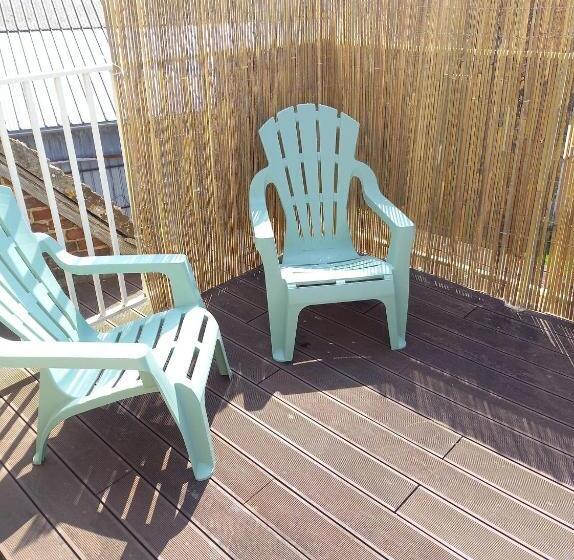 בית מלון כפרי Voiles Et Terrasses By Corinne Résidence Face Au Port