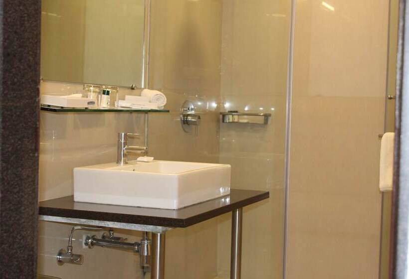 Brilliant Hotel & Convention Center