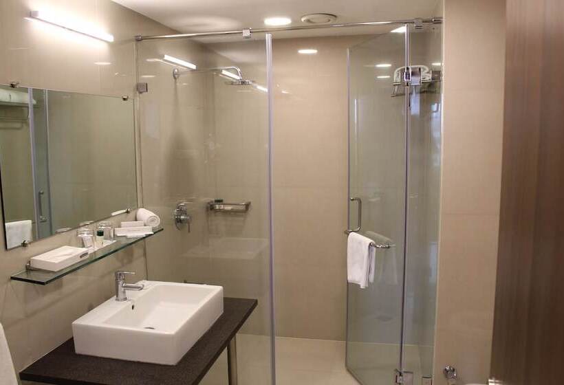 Brilliant Hotel & Convention Center