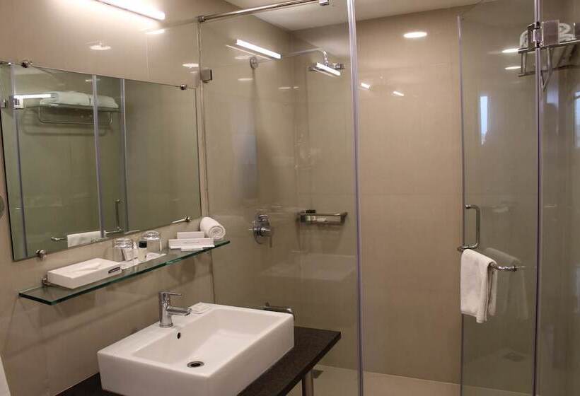 Brilliant Hotel & Convention Center