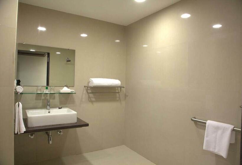 Brilliant Hotel & Convention Center