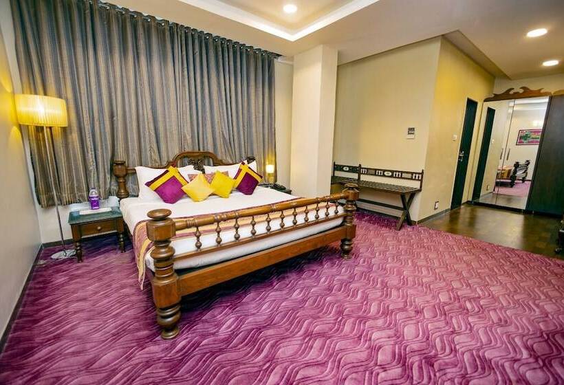 Brilliant Hotel & Convention Center