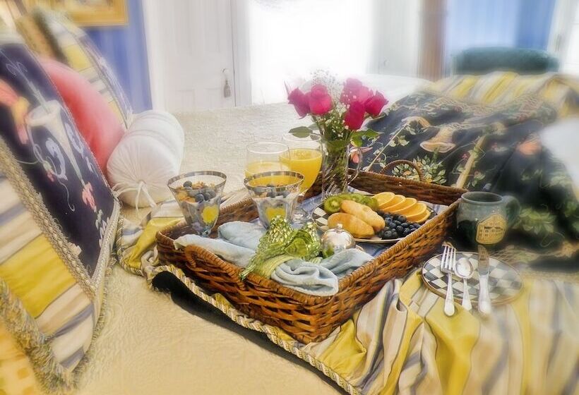 فندق 10 Fitch Luxurious Romantic Inn