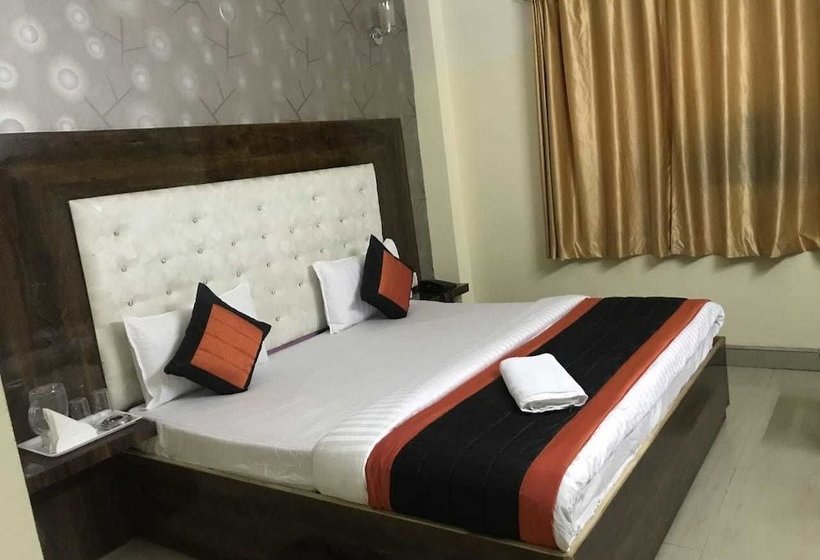 Отель Aamantran Inn