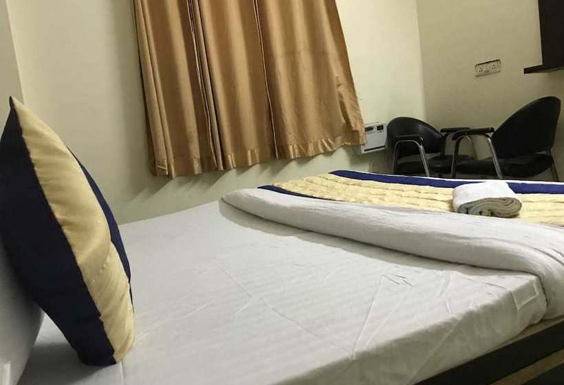 Отель Aamantran Inn