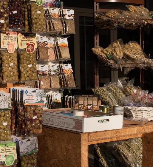 בית מלון כפרי Akropol