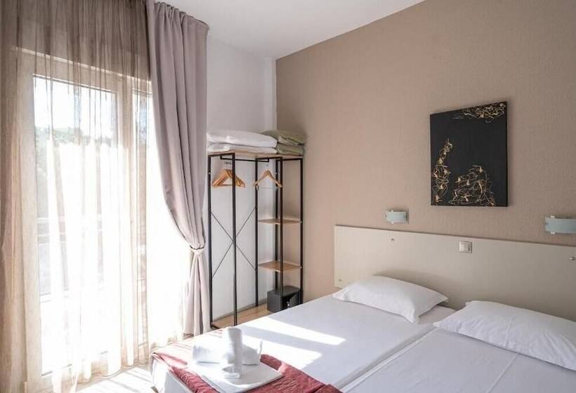 בית מלון כפרי Akropol