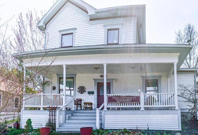 فندق Anne Hathaway House