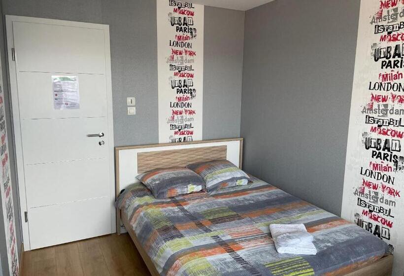 Отель Chambre D Hôtes Au Coeur De Nancyb&b