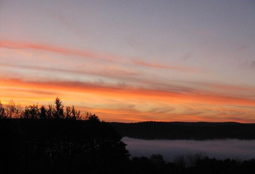 ホテル August Lodge Cooperstown