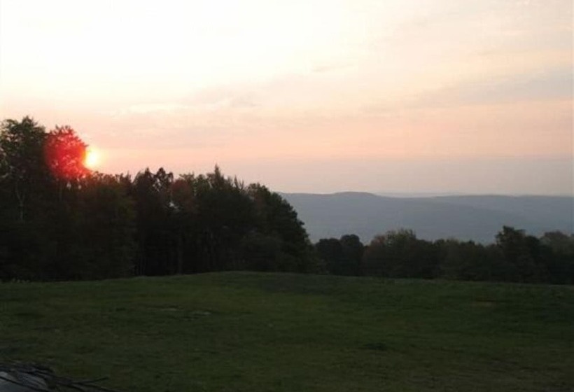 ホテル August Lodge Cooperstown