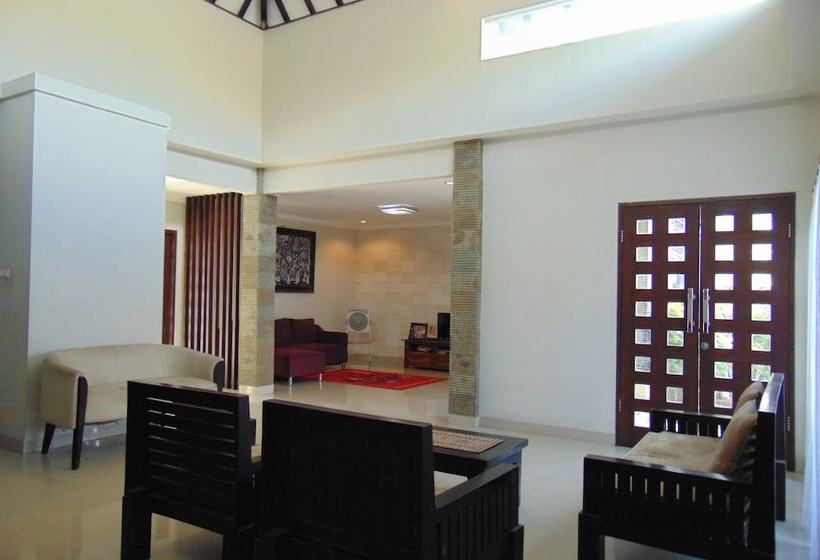 ホテル Baik Baik Homestay