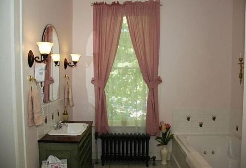 בית מלון כפרי Barrister's Bed & Breakfast