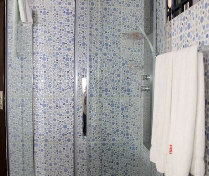 هتل Bays Luxury Lodge