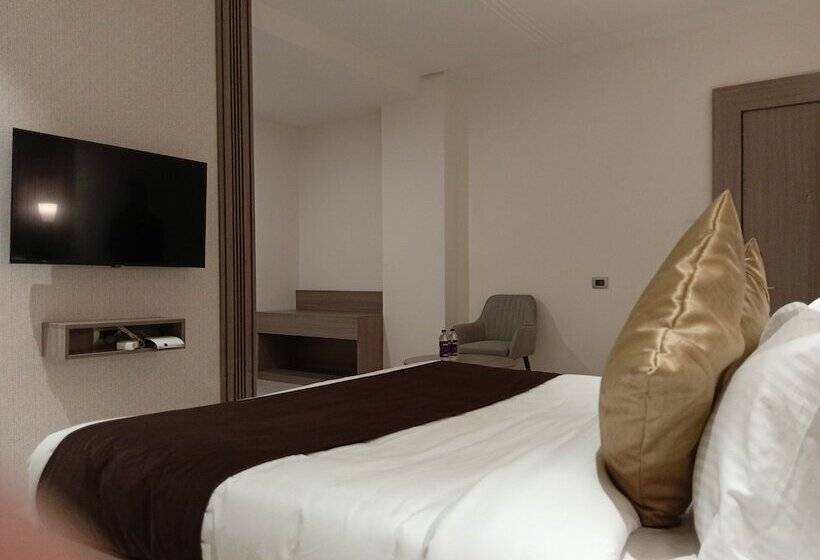 Отель Bk Castles